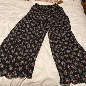 Lulus Floral flowy pants